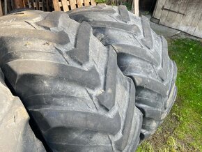 Predám pneumatiky 470/70 R24 - 2