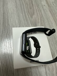 Fitness hodinky Samsung Galaxy Fit3 - 2