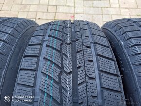 zimne pneu 225/50 R18 - 2