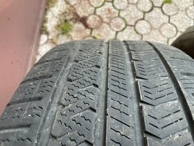 Predám zimné pneu Vredestein Quatrac 5  235/55 R17 - 2