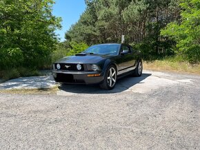 Ford Mustang - 2