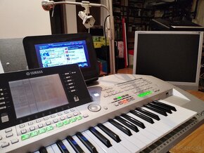 Yamaha Tyros 2 - 2