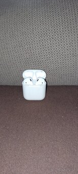 Sluchadla Airpods with Charging Case - 2