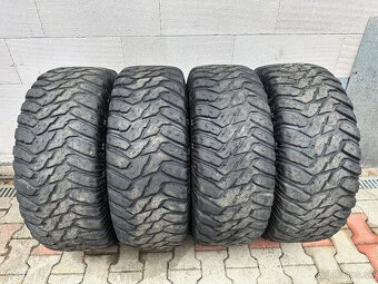 35x12,5 R15 Cooper STT - 2