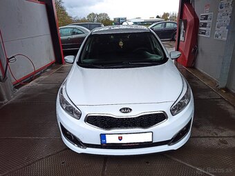 KIA Ceed 1.4 CVVT UEFA edicia Gold+Platinum - 2