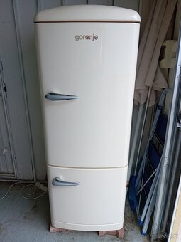 Retro chladnička s mrazničkou Gorenje - 2