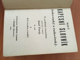 predám rusko-česky slovnik z r.1945 - 2