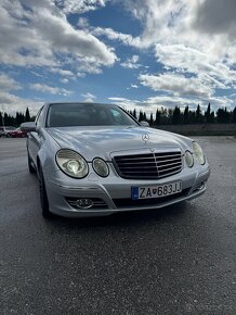 Mercedes-Benz E500 w211 - 2