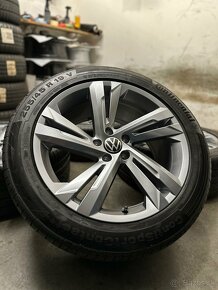 Letná sada VW Tiguan RLine 5x112 R19 , 255/45/19 VW Valencia - 2