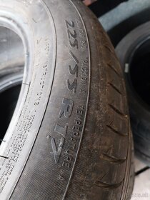 225/55 r17 - 2