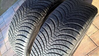 2 ks ZIMNÉ 225/55 R19 98V FALKEN dezén cca 6-6,5 mm rok 2021 - 2