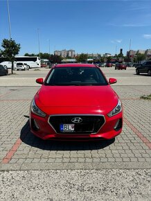 Hyundai i30 Hyundai i30 1.6 CRDi 110 Comfort 7DCT - 2