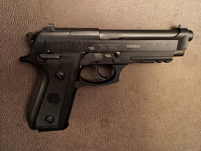 Pištoľ Taurus PT92AF 9x19mm Luger NOVÁ - 2