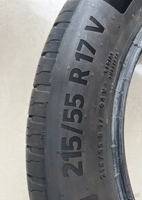 Continental 215/55 R17 - 2