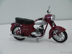 Jawa 354, model motorky od Atlasu 1:24 (nie 1:43) - 2