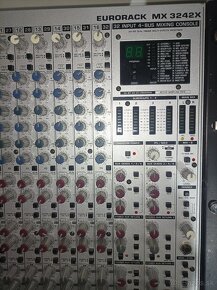 Mixpult Behringer Eurorack MX3242X - 2