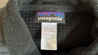 Patagonia R2 pánska páperová bunda - 2