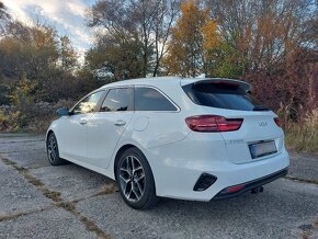 Kia Ceed SW 1,5 T-GDI, M6 GOLD+, ťažné zariadenie - 2