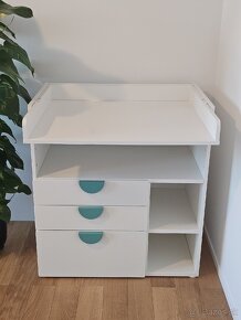 Prebalovaci stol IKEA Smastad - 2