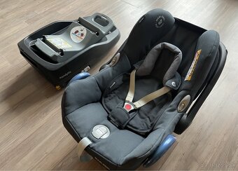 Maxi Cosi vajicko CabrioFix + Isofix - 2