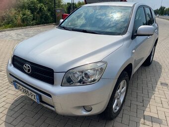 TOYOTA RAV4 2.2 D4-D  4x4  splátky už od 80€-mes.... - 2