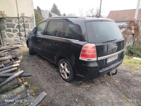 Opel Zafira B 1,9 88kw 2007 7miestne - 2