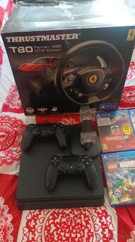 Predám playstation 4 slim - 2