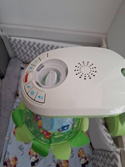 Kolotoč nad postieľku Fisher Price - 2