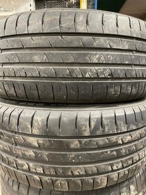 Tourador 225/55 r17 - 2