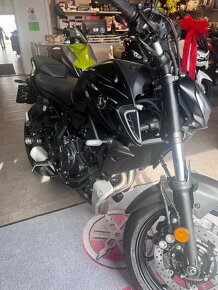 Yamaha MT 07 čierna - 2