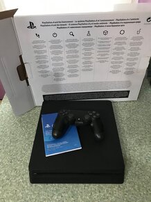 Predám PS4 Slim 1000Gb - 2