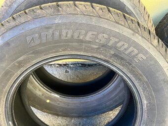 Predám BRIDGESTONE DUELER H/T 687 215/70 R16 100H M+S - 2