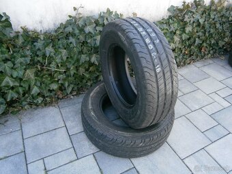 Predám 2x letné pneu Hankook 215/70 R15C 109/107S - 2