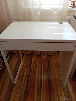 Stolík micke ikea biely - 2