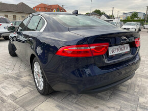 Jaguar XE 2.0 I4D Prestige AT - 2