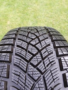 215/60 r16 zimné pneu.8 mm - 2