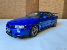 1:18 autoart nissan skyline GTR R34 - 2