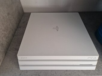 PS4 PRO 1TB WHITE+VR1 - 2