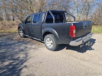 Nissan Navara D40 2.5D 128kW automat - 2