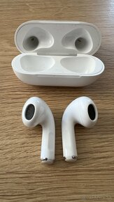 Apple AirPods 3. Gen s Magsafe púzdrom - 2