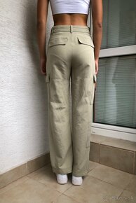 H&M Khaki nohavice - 2