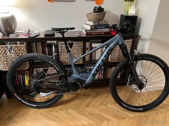 Zanovny trailovy ebike Kellys Theos R50 29/27.5 mullet - 2