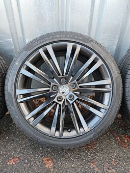 Letní alu kola Canopus 19" Škoda Superb 235/40 R19 - 2