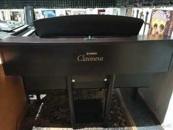 Digitálne pianino YAMAHA Clavinova CVP-207 - 2