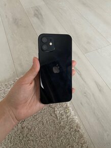 Predám IPhone 12 black, 64GB, ako nový - 2