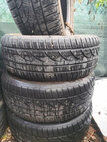 235/55R17 - 2