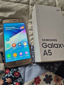 Samsung A5 2017 voľný gold v peknom stave plne funkčný na di - 2