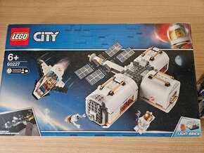 Lego City - Vesmirna stanica - 2