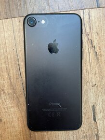 Nefunkčný Iphone 7 - 2