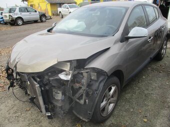 Renault Megane 3 rozpredam na nahradne diely - 2